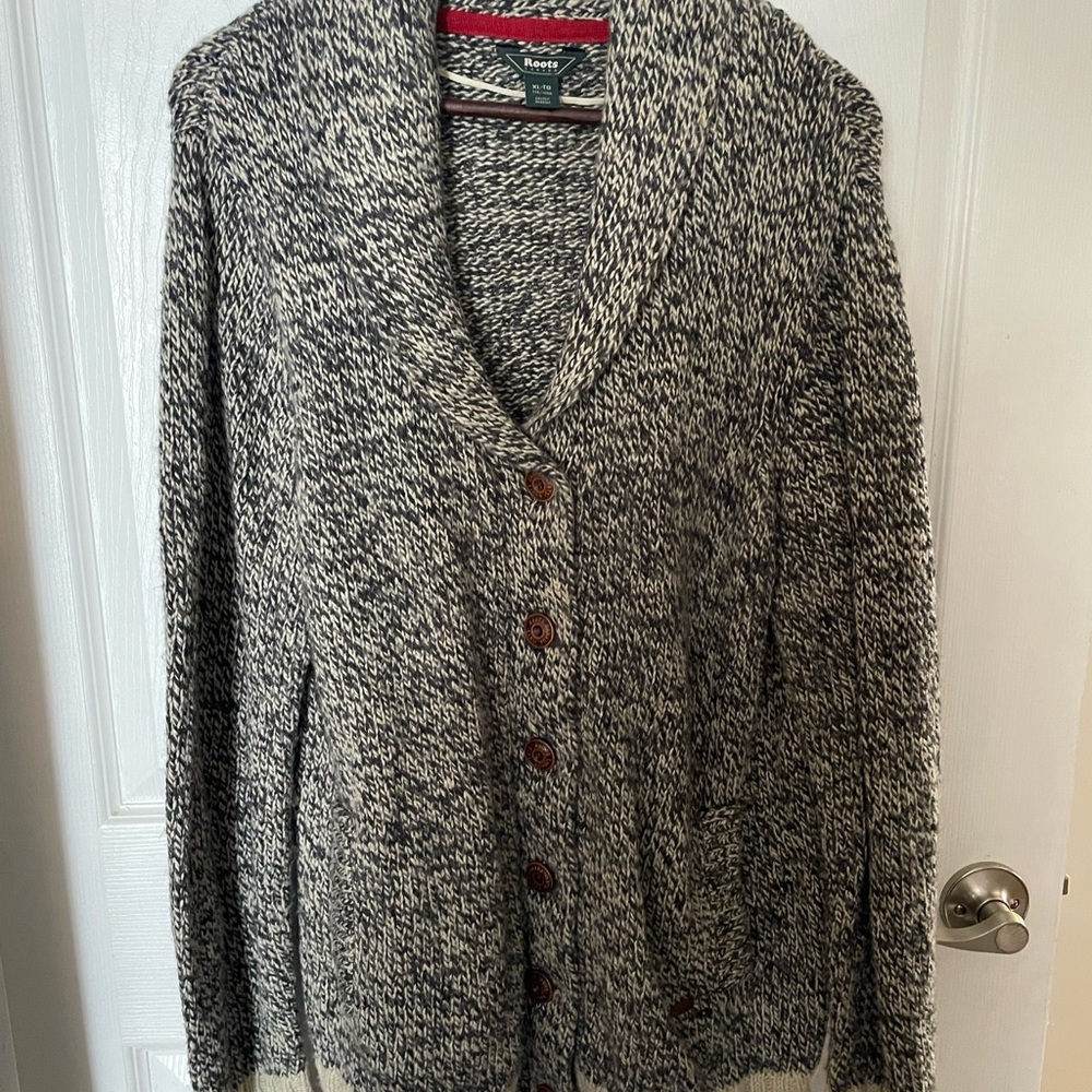 Roots Black and White Knit Sweater